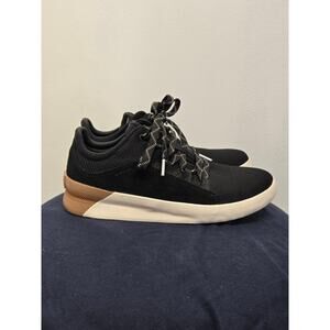 Women's Sorel Out N About lll Low shoes size 8.5